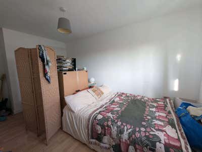 Ensuite room in Cholrton house share Main Photo