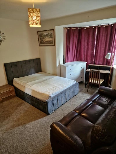 2 Furnished Rooms Near Aberdeen University Main Photo