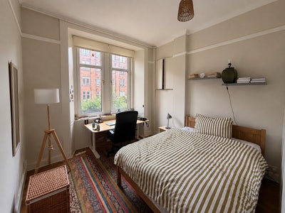 Room Sublet - October Main Photo