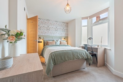 ✨ 2 Rooms Left! Brand New House Share  Old Town✨  Main Photo