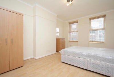 Double bedroom available from January  Main Photo