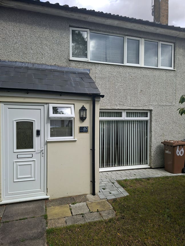 Double room &pound;825 (bills included)   Main Photo