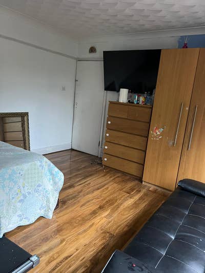 Large Furnished Room – Super King Bed – Bills Incl Main Photo