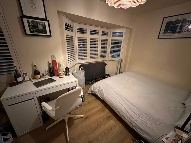 Double room to let in St Margaret’s/Richmond area Main Photo