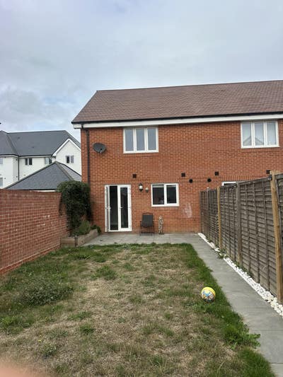 Modern 2-Bedroom House – Two Private Bathrooms & P Main Photo
