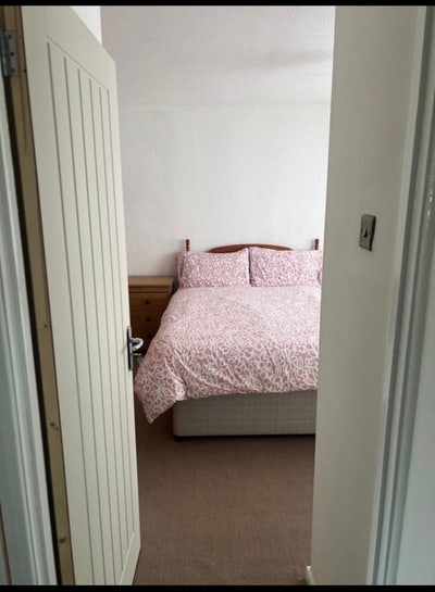 Rooms available  Main Photo