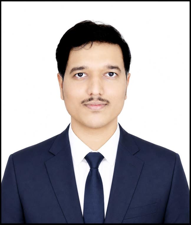 A 27 year old IT professional looking for a room Main Photo