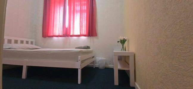 Title: Single Room to Let – Stanwell Near Heathrow Main Photo