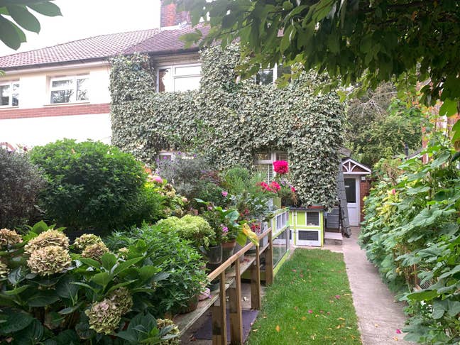 1 en-suite room available in a shared house  Main Photo