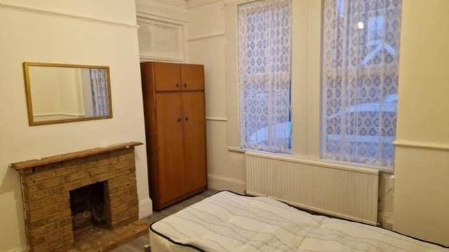 *Ensuite Room And Double Room* Main Photo