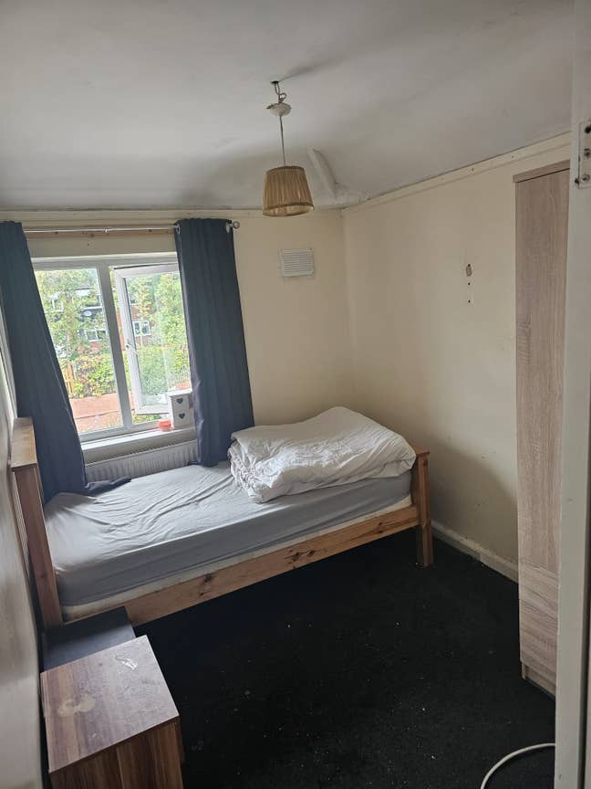 Single and double rooms available  Main Photo