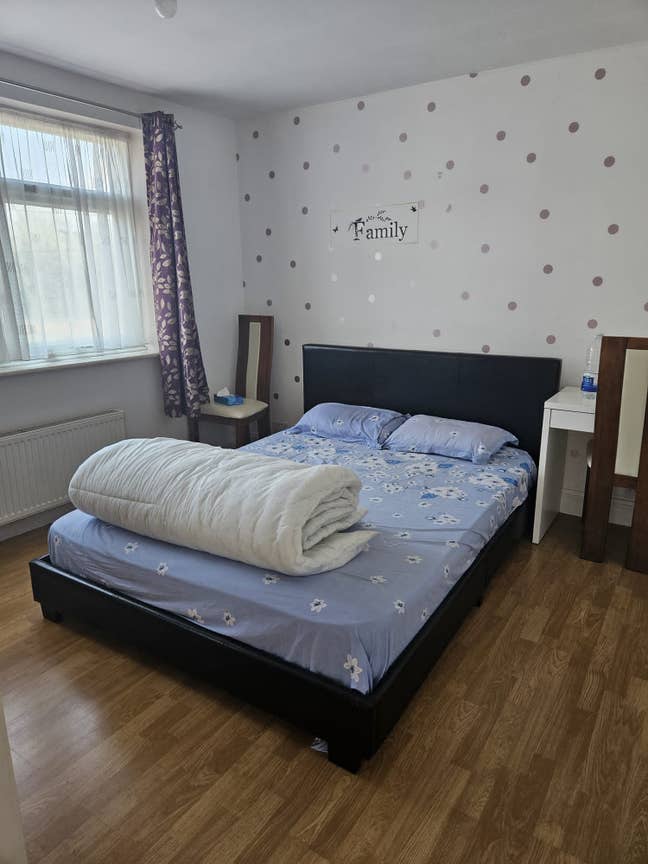 Double bedroom Main Photo