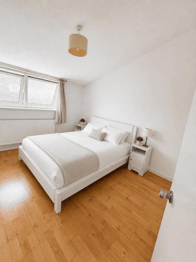 Quiet and furnished house with all bills included Main Photo