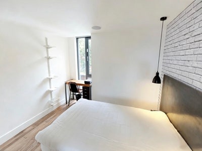 🏡 Spacious Room with Private En-Suite – Leeds Main Photo