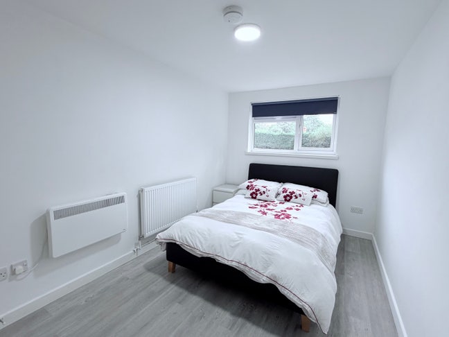 Double room with En-suite and study room  Main Photo