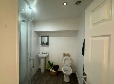 Double Room Available in 2-Bed Flat Brynmill | &pound; Main Photo