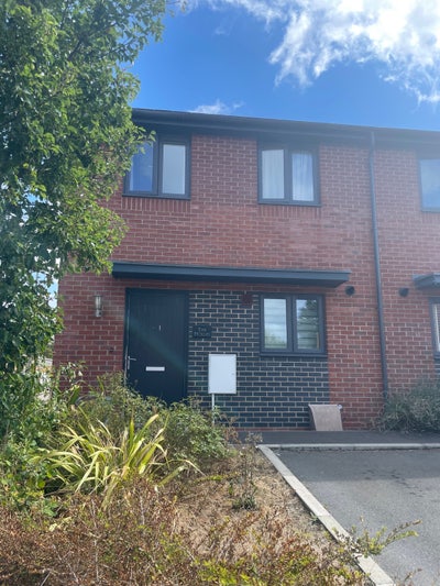 Double Room For Rent Main Photo
