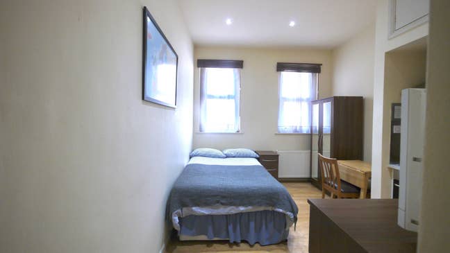 Quite Studio Flat in Brondesbury Park  Main Photo