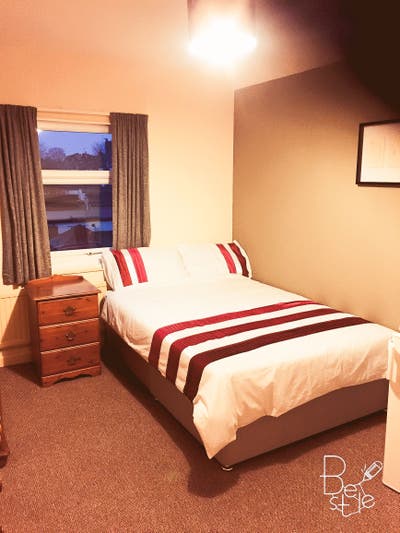 Beautiful Double Room | 💡 All Bills Included  Main Photo