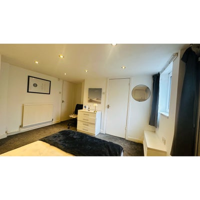 Luxury Ensuite - Own Private Entrance-shared House Main Photo