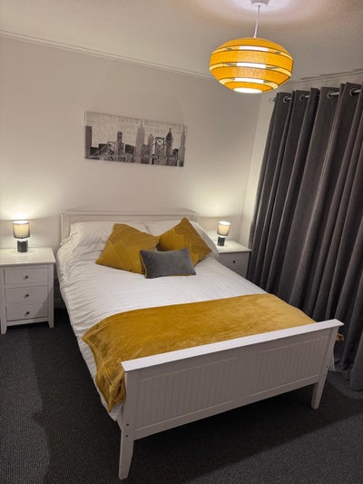 Luxury large double bedroom Main Photo