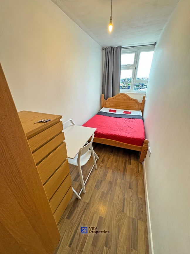 5 Rooms - 2 Toilets - 2 Shower - Amazing Location  Main Photo