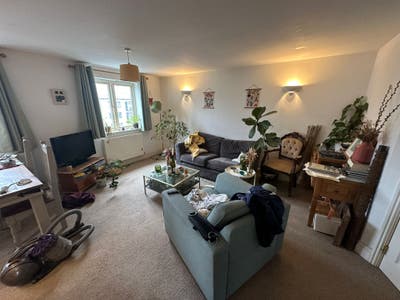 2 rooms available in Pernyn flat  Main Photo