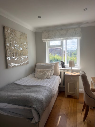 Single room available Main Photo
