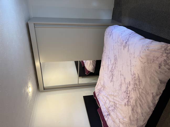 Furnished Sizeable Double Room available in SG2  Main Photo