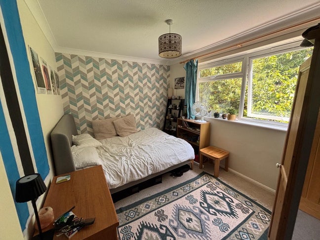 Double room available in Westbourne  Main Photo