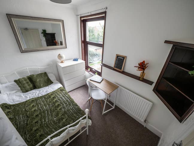 VIP Double Room I Bills Included I PO4 Main Photo