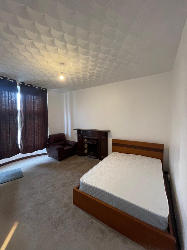 Double room available  Main Photo