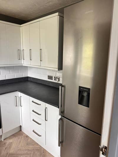 2 Bedroom Flat to Rent 39 Swallow Close Greenhithe Main Photo