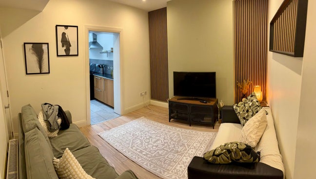 Fabulous en-suite double room available! Main Photo