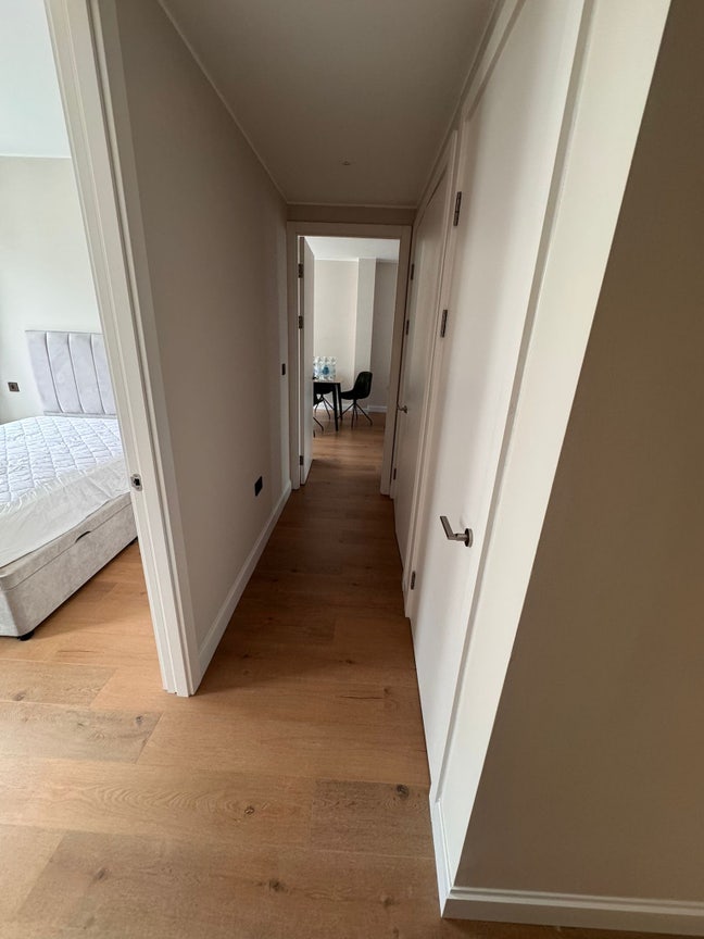 1 ensuit double room available in flat Main Photo