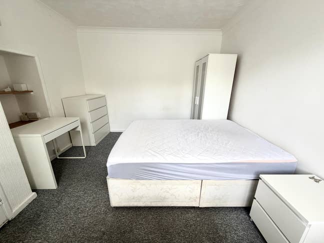 Affordable Rooms Next to Campus Main Photo