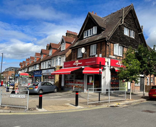 Single room for rent in Harrow Main Photo