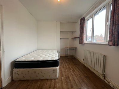 Furnished double room for rent in Harrow Main Photo