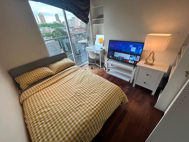 Furnished Room for Rent 22 Dingley Rd. October 1st Main Photo