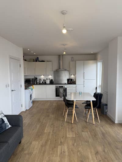 2- Double Bedroom, 2-Bathroom Flat | Royal Docks Main Photo