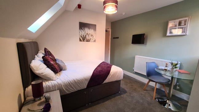 Double Rooms Available Main Photo
