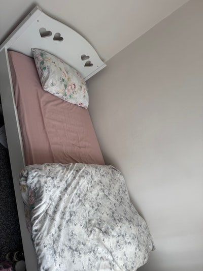 A small box room available to rent  Main Photo