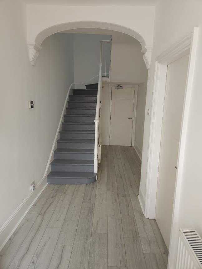 Bright & Spacious Double Room Main Photo