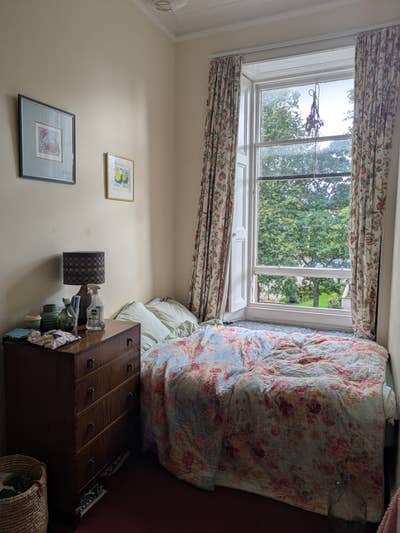 Double room in 4 bed Marchmont flat from September Main Photo