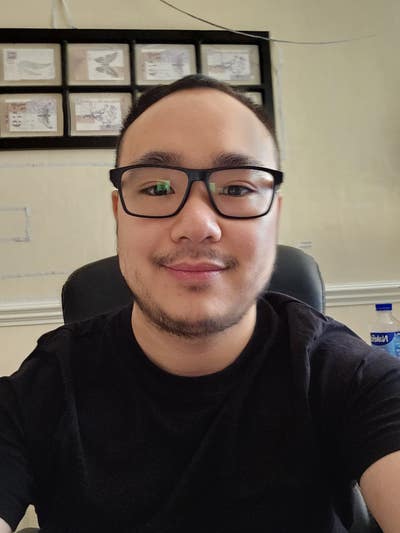 31m professional looking for room or buddy up Main Photo