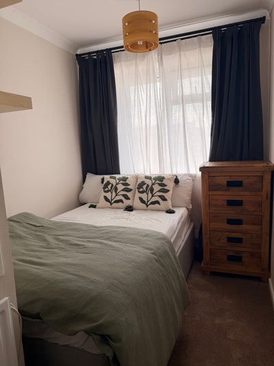 Single Room For Rent Main Photo