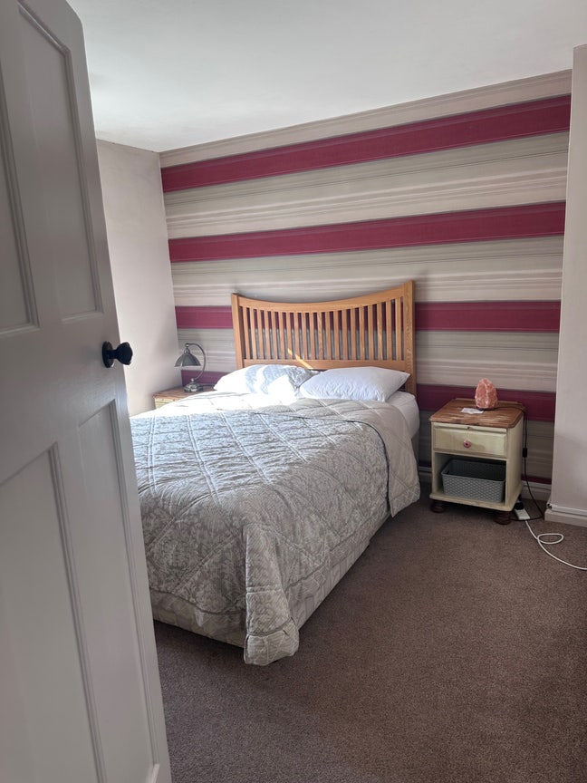 Double Bedroom fully furnished READY NOW  Main Photo