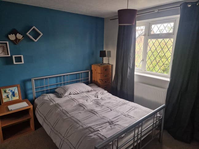 Desirable  Room for rent  available from 24th Jan  Main Photo