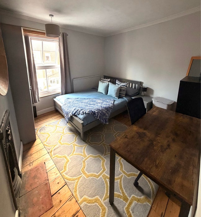 Double Bedroom (King Size) - NR1 (All Bills inc) Main Photo