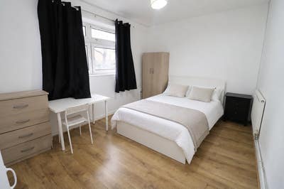 💑 Huge Double for Couple | Bethnal Green | ASAP Main Photo